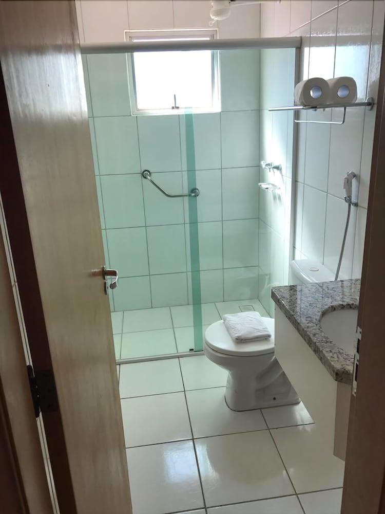 Golden Express Suite Caldas Novas Buitenkant foto